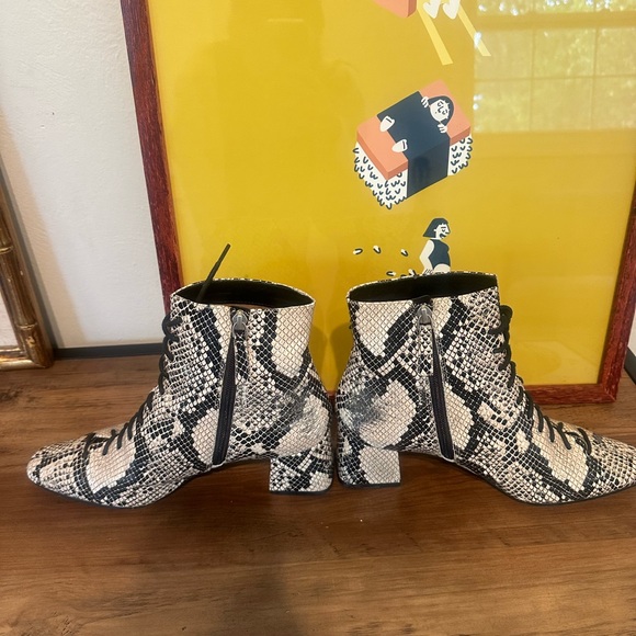 Linea Paolo snake skin boots. - Picture 4 of 6